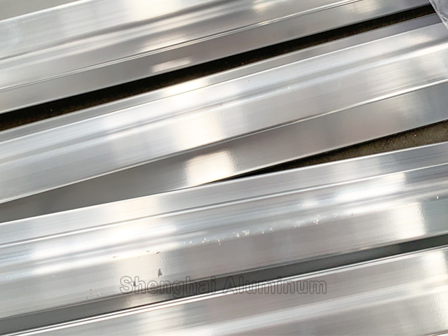 aluminium extrusion industry scratches